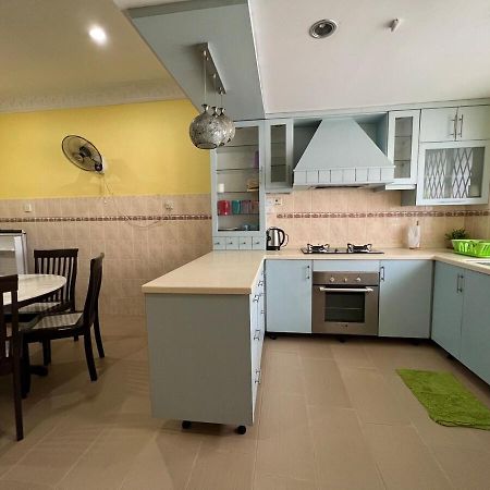 Rini Utama Homestay Skudai Buitenkant foto