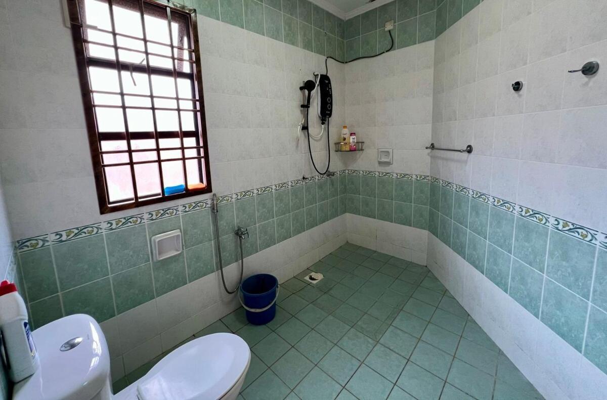 Rini Utama Homestay Skudai Buitenkant foto