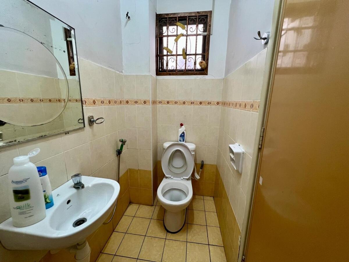 Rini Utama Homestay Skudai Buitenkant foto