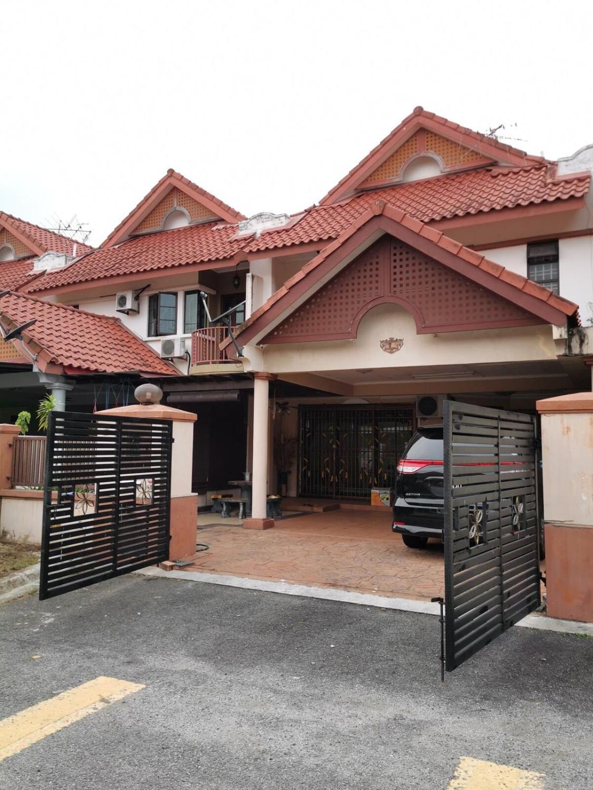 Rini Utama Homestay Skudai Buitenkant foto